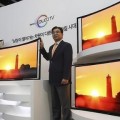 OLED-панели с изогнутым экраном от Samsung теперь на треть дешевле