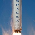 Компании SpaceX с третьей попытки удалось вывести спутник в космос